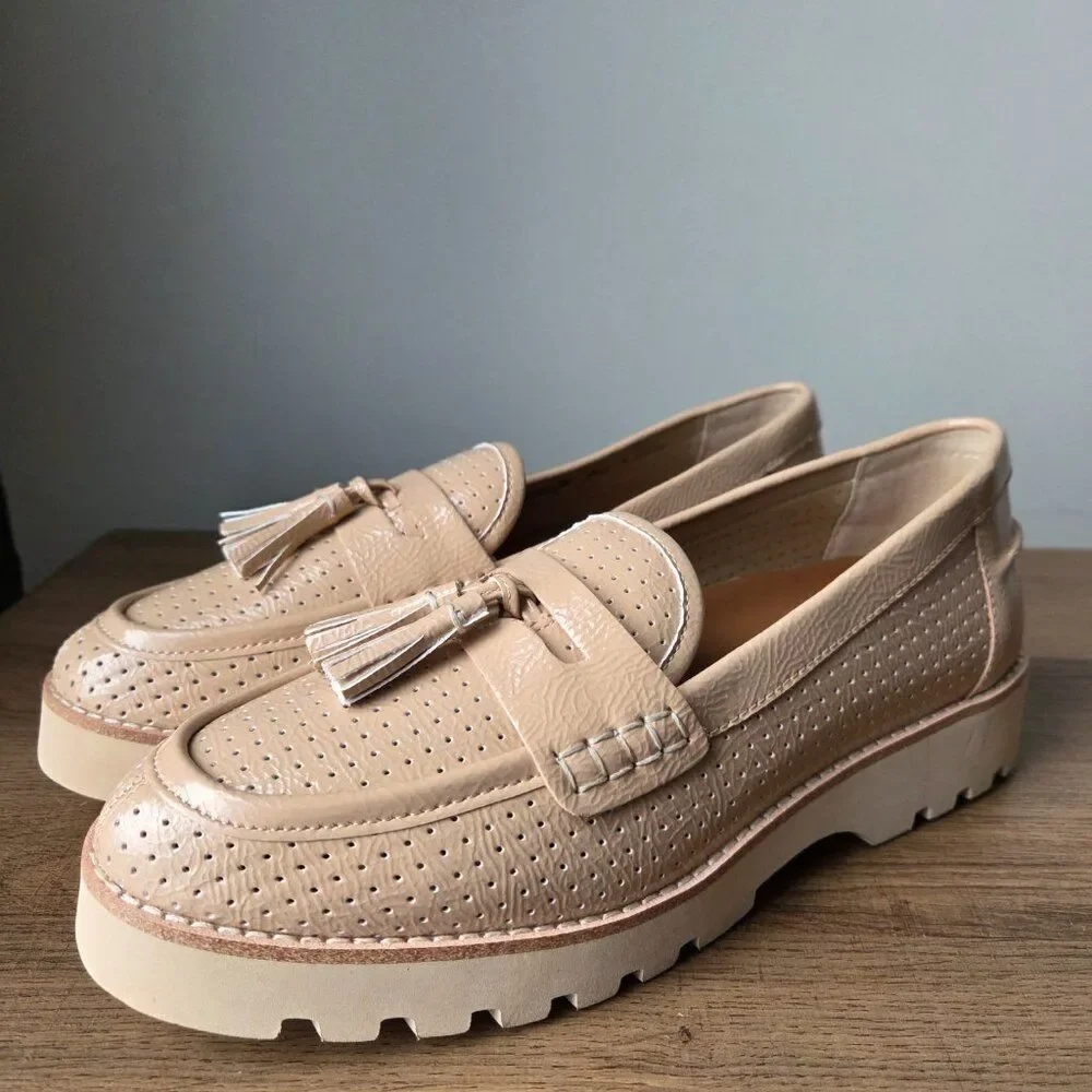 NEW W/O BOX DONALD PLINER TAN LEATHER PERFORATED HARLEM TASSEL LOAFERS 9 WMNS